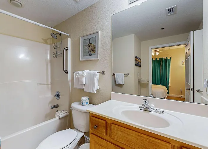 Holiday home Crystal Shores West 607